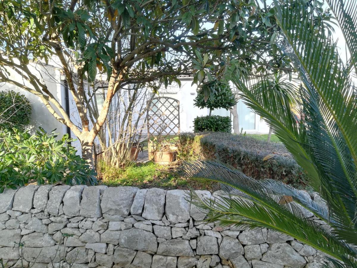 Casa Degli Avi Don Neli, Immersa Nella Natura Модіка Екстер'єр фото